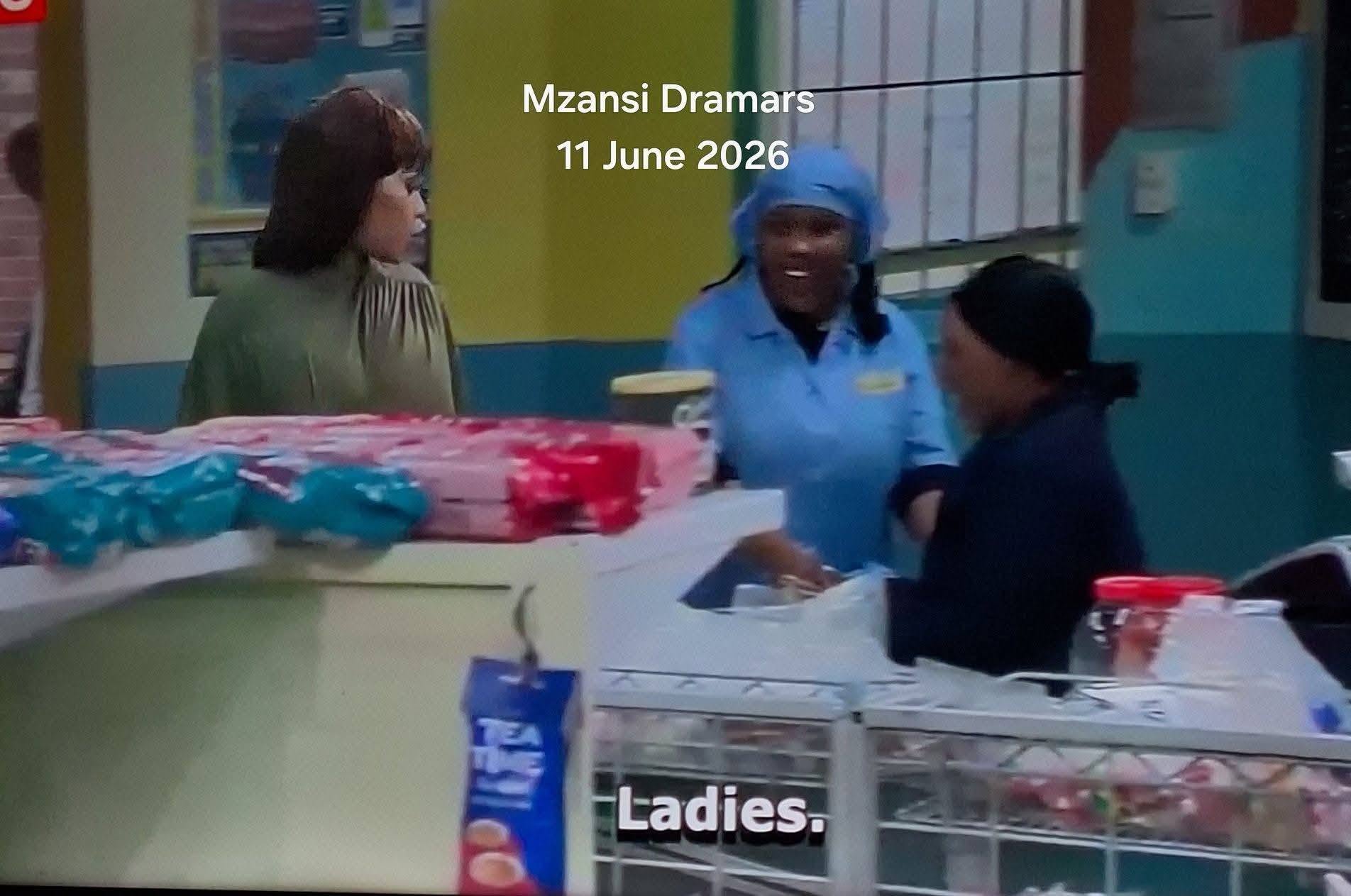 Lol not Mamsie showing off her ring to Kedibone